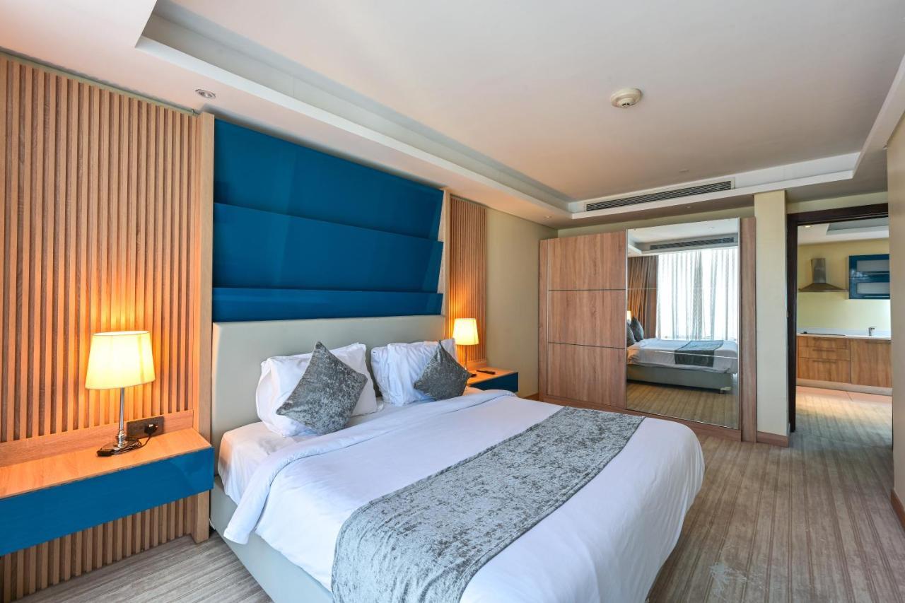 Al Mansour Suites Hotel Doha Exteriör bild